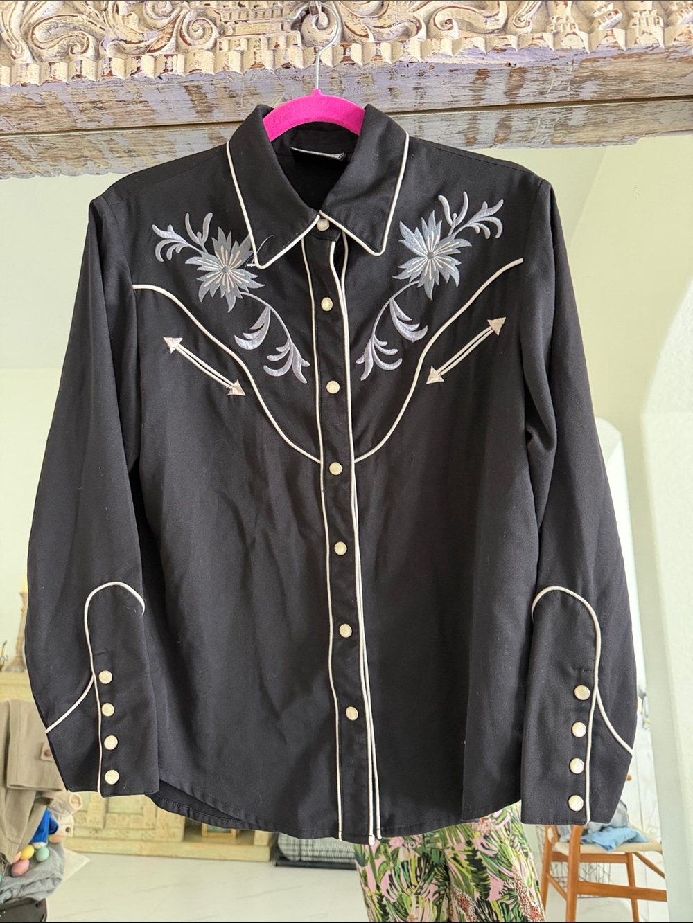 Vintage Western Embroidered Button-Down Shirt